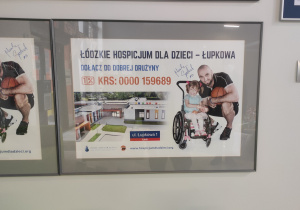 zdjęcie plakatu z Marcinem Gortatem