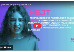 zrzut ekranu kadru filmu z napisem "Hejt"