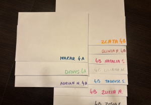 koperty z gotowymi puzzlami