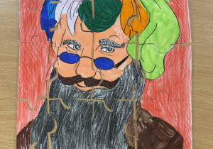 układanie przez uczniów gotowych puzzli lekturowych