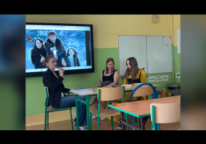 uczniowie podczas wywiadu3